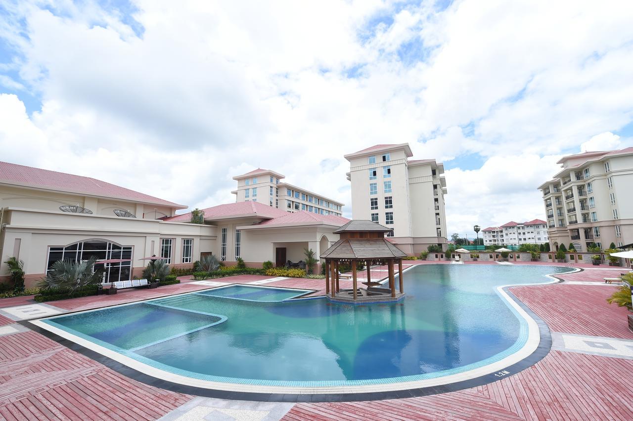 The Hotel Grand Ace Naypyidaw Exterior foto